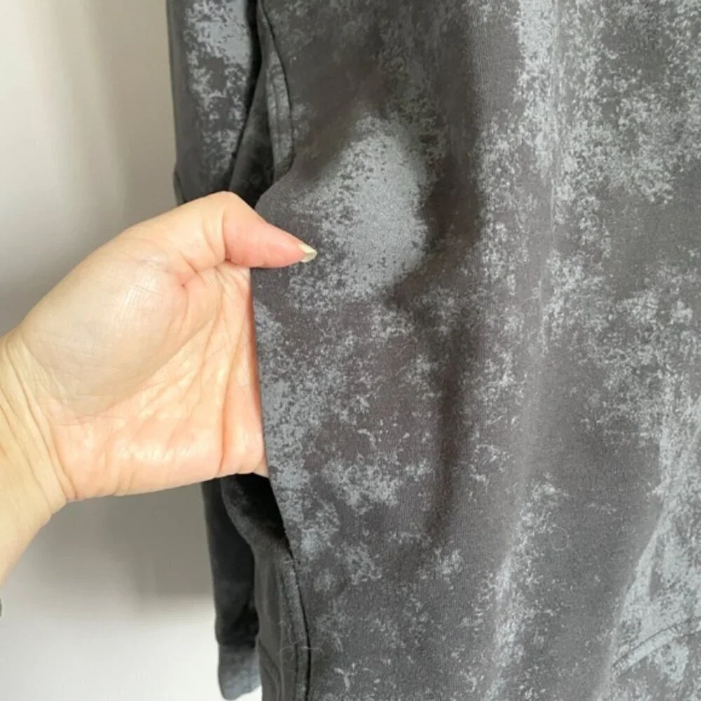 Lululemon Gray Camo City Sweat Pullover Hoodie - Large (2020) - Picture 3 of 9